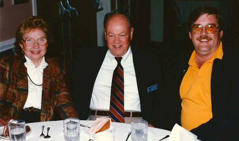 SCAN1000-001.JPG - Joyce and Jim Smyth, Rick Parker