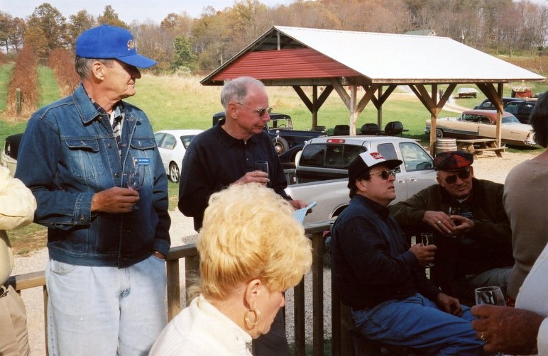 img321-001.JPG - At the Rockbridge Winery