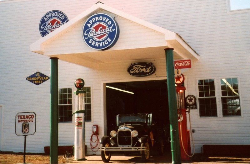 img322-001.JPG - Ford Model A roadster pickup