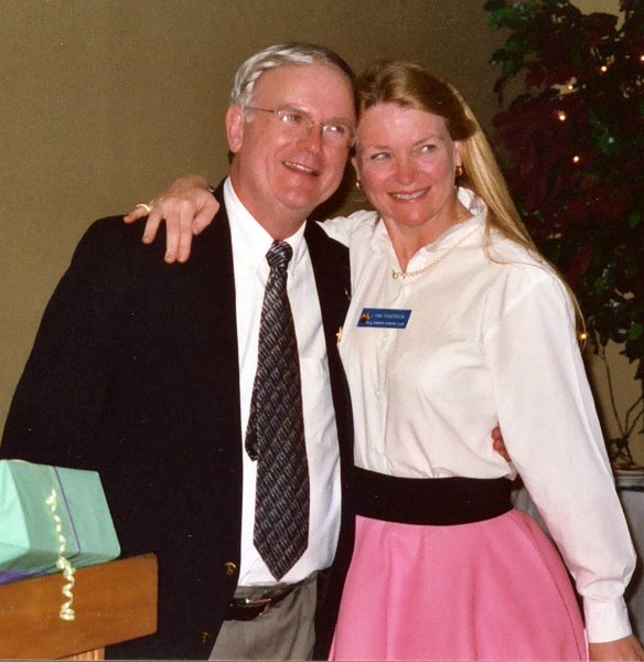 img371-001.JPG - The out-going (Robb) and in-coming (Rogerson) Presidents.