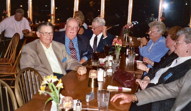img380-001.JPG - The PA contingent:  Roy Hummer, Dick Stoltzfus, Lore Stoltzfus, Freda Jenkins and Ginny Hummer.