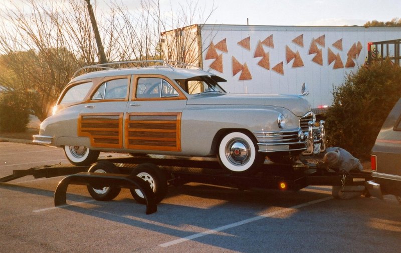 img389-001.JPG - Ron Althoff and his 1948 Station Sedan