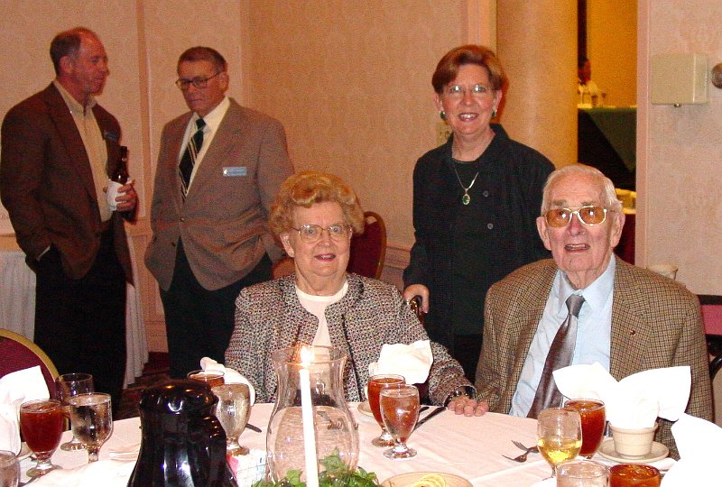 DSC02723.JPG - Seated: Gussie and Bob Sommers