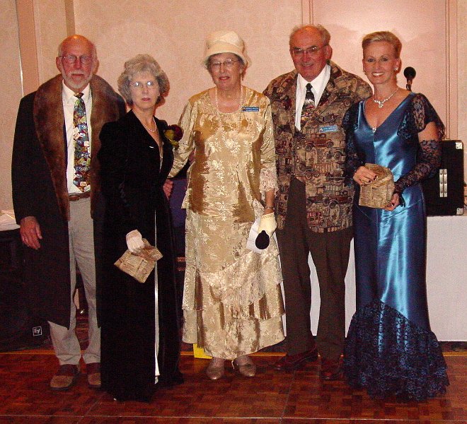 DSC02819.JPG - The Barnharts, the Mroteks and Shirley Woolfitt