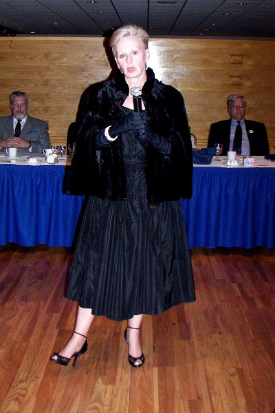 100_2138.jpg - Shirley describes her vintage outfit