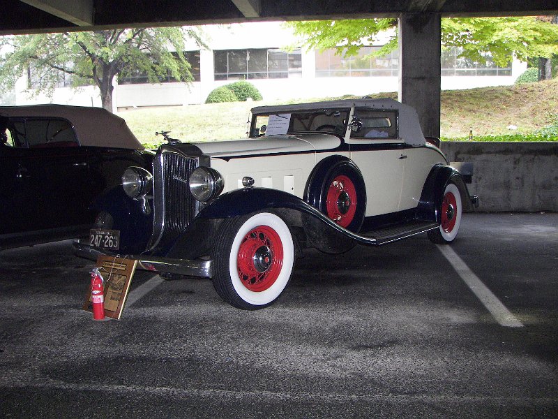 100_3802.jpg - Montague's '32