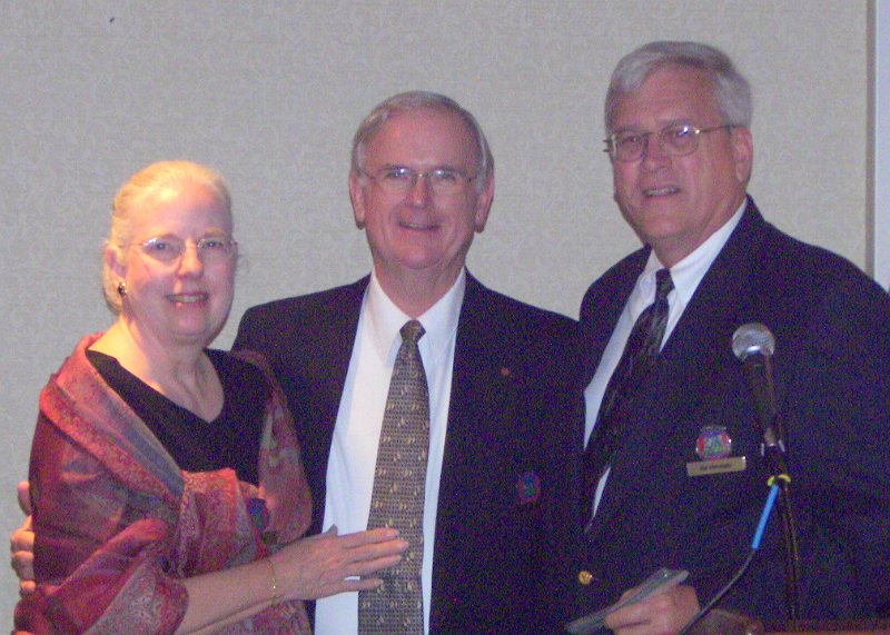 100_3973.jpg - Carol and Bob Robb, Hal Hermann