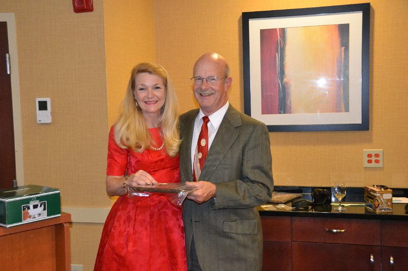 DSC_0133.JPG - Lynn Rogerson presents a 2nd Junior Award to Richard Obenschain for his car.