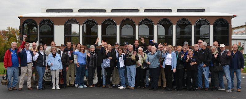 DSC_0114.JPG - We wave for the photographer in front of our trolley prior to our tour of Fredericksburg, VA.