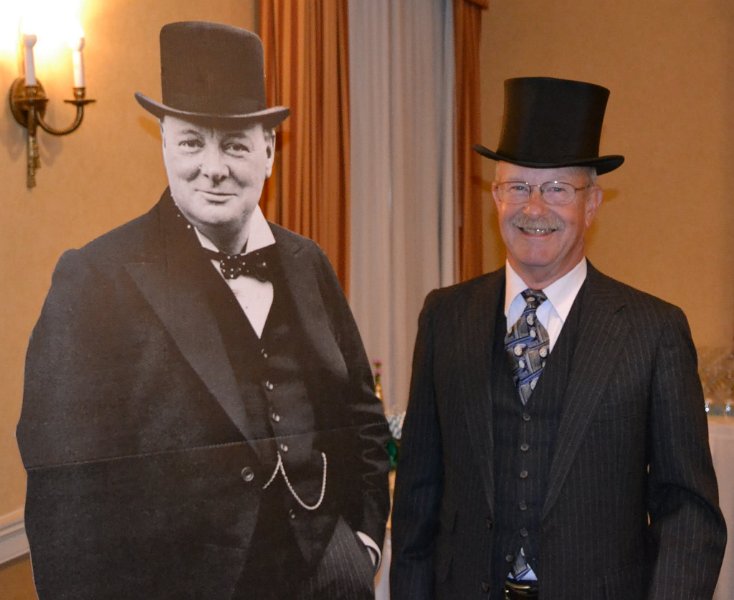 DSC_0007.JPG - Sir Winston and his clone, Richard Obenschain