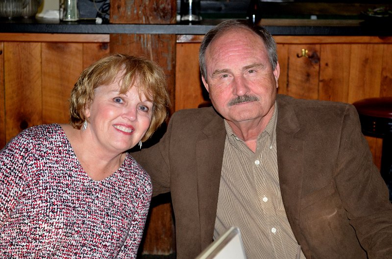 DSC_0356.JPG - Lori and Bob Powell - Jim Owen photo