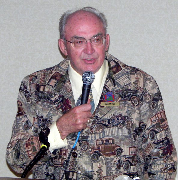 100_3930.jpg - John Mrotek talks about the ODPC scholarship to Blue Ridge Community College