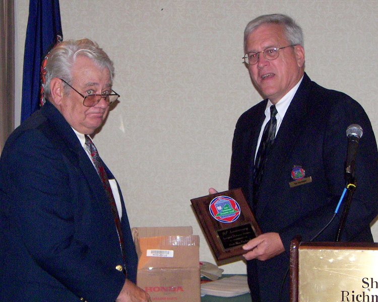 100_3946.jpg - Dick Stoltzfus gets the Post-War Long Distance Award