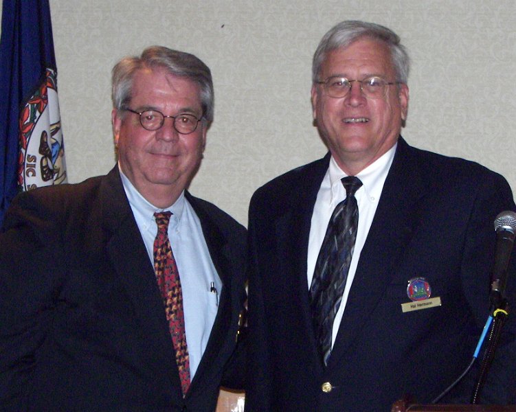 100_3953.jpg - Mark Margetts and Hal Hermann