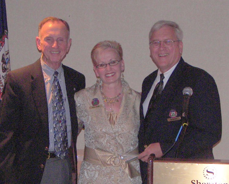 100_3954.jpg - Tome Brooks, Shirley Woolfitt and Hal Hermann