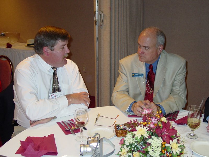 DSC01967.JPG - Rick Parker and Ted Bunnell