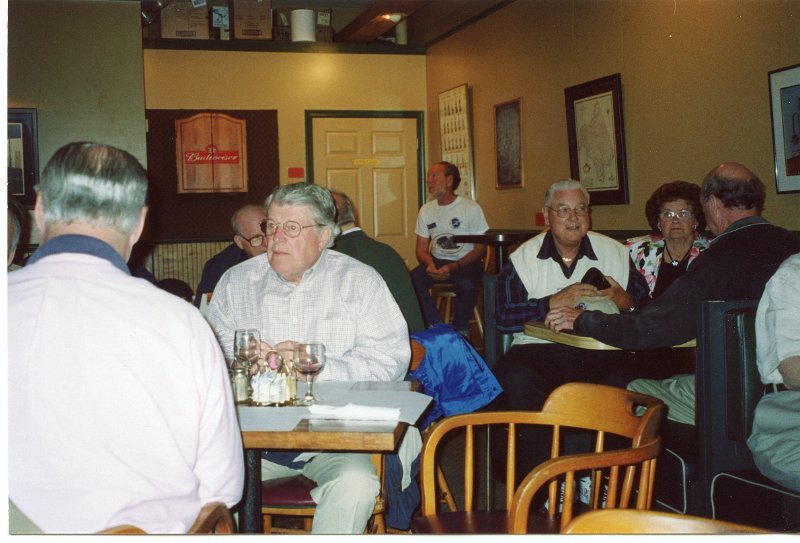 img704.jpg - Lunch at Lovingston Cafe.
