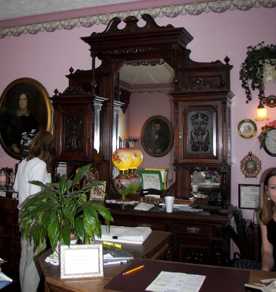 100_0667.jpg - Hotel Strasburg Lobby Area