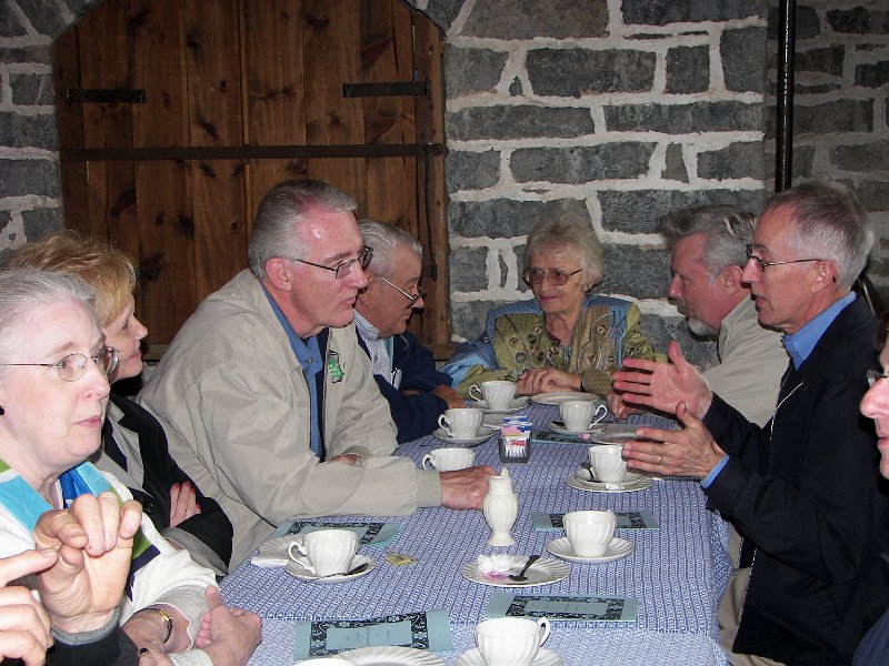 100_0675.jpg - Intense conversation at Belle Grove
