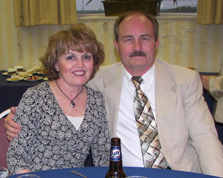 100_0840.jpg - Lori and Bob Powell
