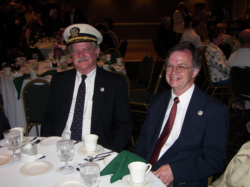 100_2716.jpg - Bob Montague and cousin