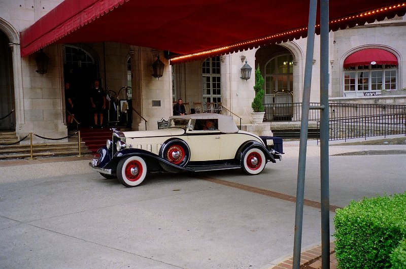image013.jpg - Bob Montague's '32 at Hotel Roanoke