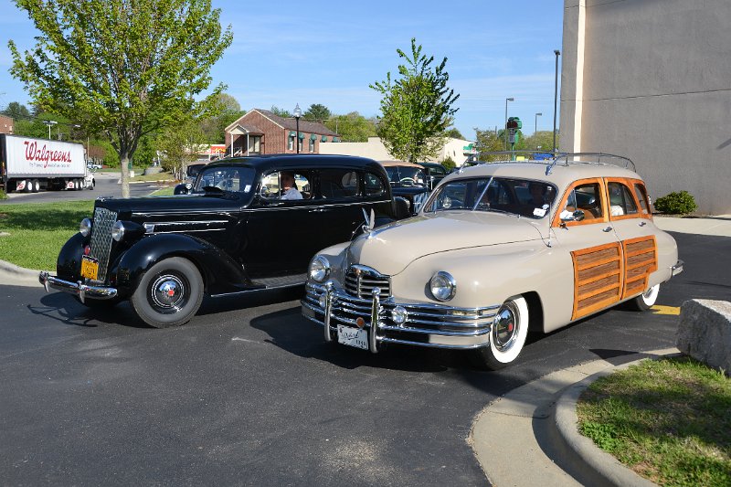 DSC_0016-001.JPG - The Owen and Meadows cars.