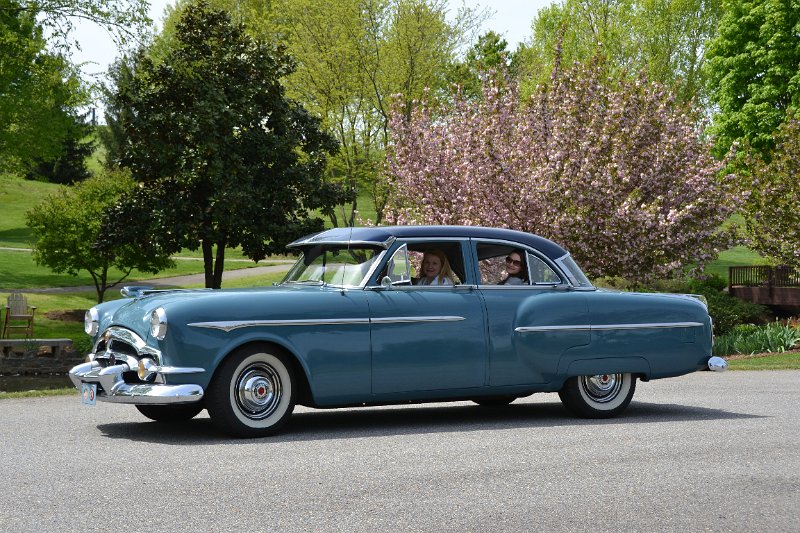 DSC_0035.JPG - Lynn Rogerson's 1953 Clipper Touring Sedan, with Olivia Rogerson and Don Kahler