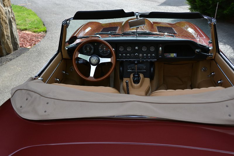 DSC_0258.JPG - XKE cockpit