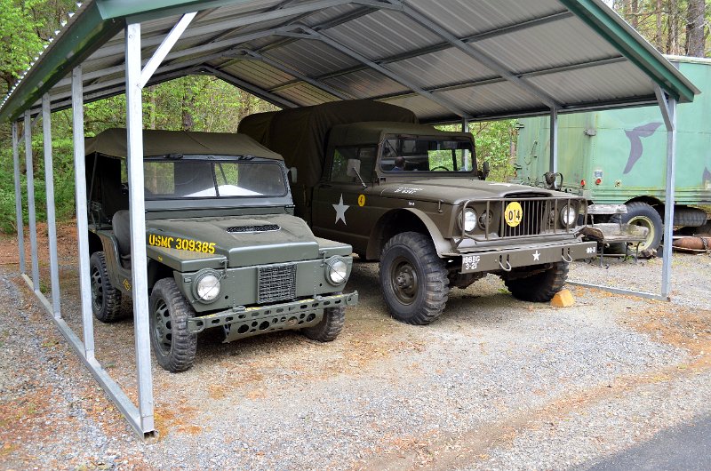 DSC_0683.JPG - Vehicles at Viet Nam War Museum (Jim Owen photo)