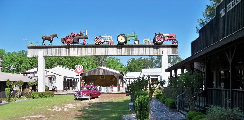 100_4250.JPG - Teets' 1950 at Ederville