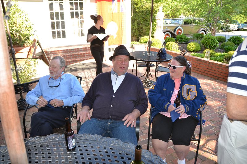 DSC_0180.JPG - Bill Wilcox, Tima and Phyllis Hund.