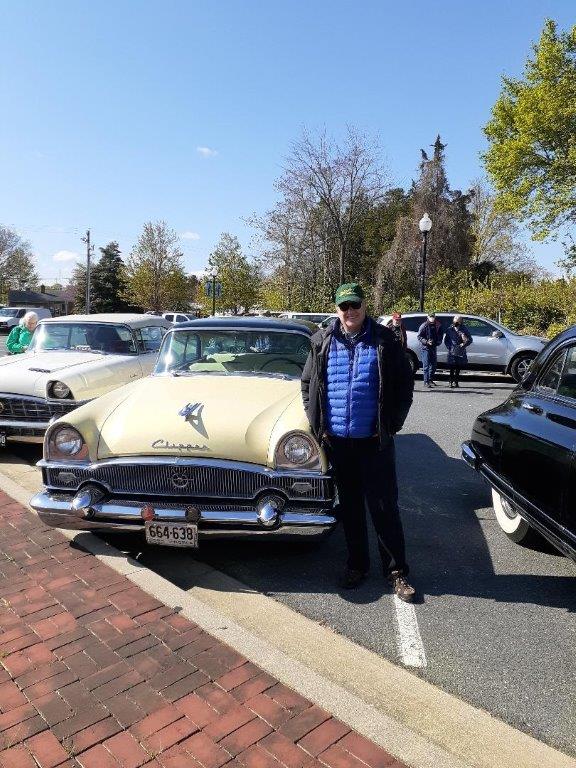 00010.jpg - Craig Coulombe stands beside his 1955 Clipper Constellation