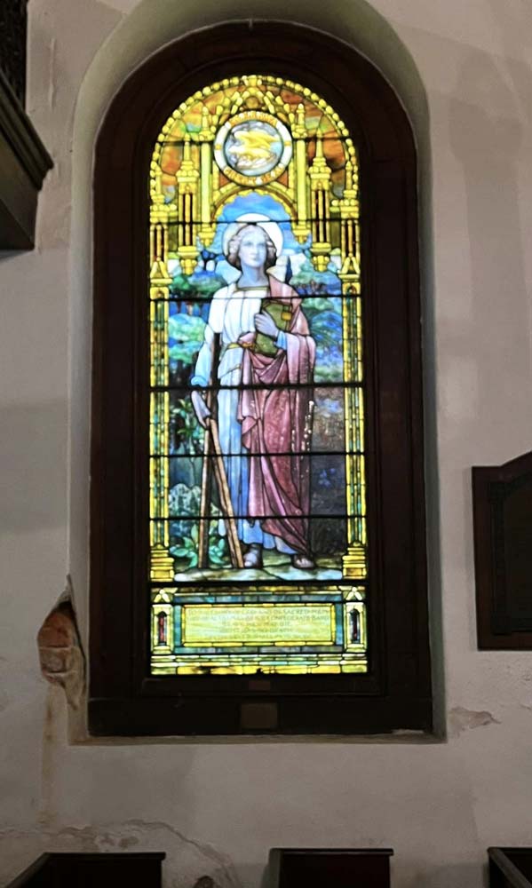 30.jpg - Alabama has St. Andrew, holding an X-shaped cross known as St. Andrew's Cross, installed 1908.