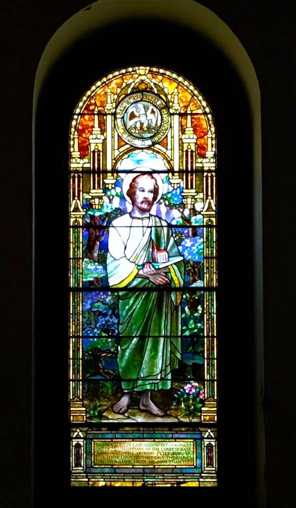 32.jpg - Mississippi has St. James the Less, holding a Bible upon which rests a Church, installed 1908.