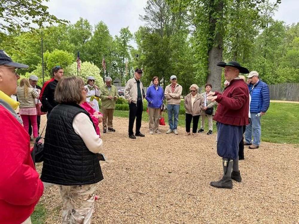 71.jpg - A park curator dressed as an early 17th century colonialist tells the story of the establishment of the town of Henricus.